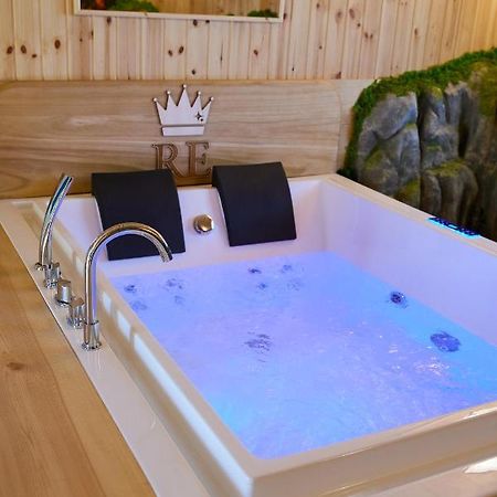 Rent Room Japaroom 앙귈라라사바치아 외부 사진